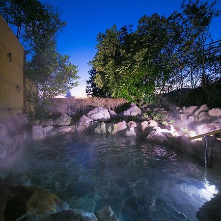Готель ゆけむり山荘 Юфу Екстер'єр фото