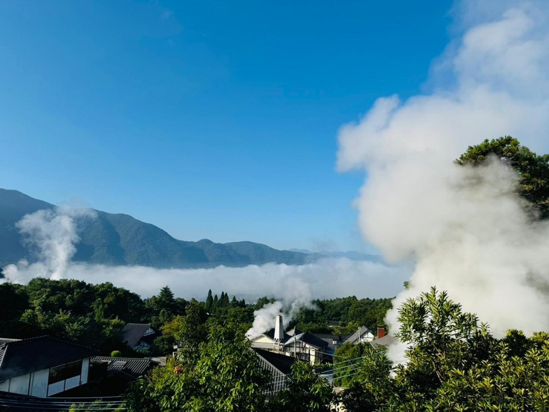 Готель ゆけむり山荘 Юфу Екстер'єр фото