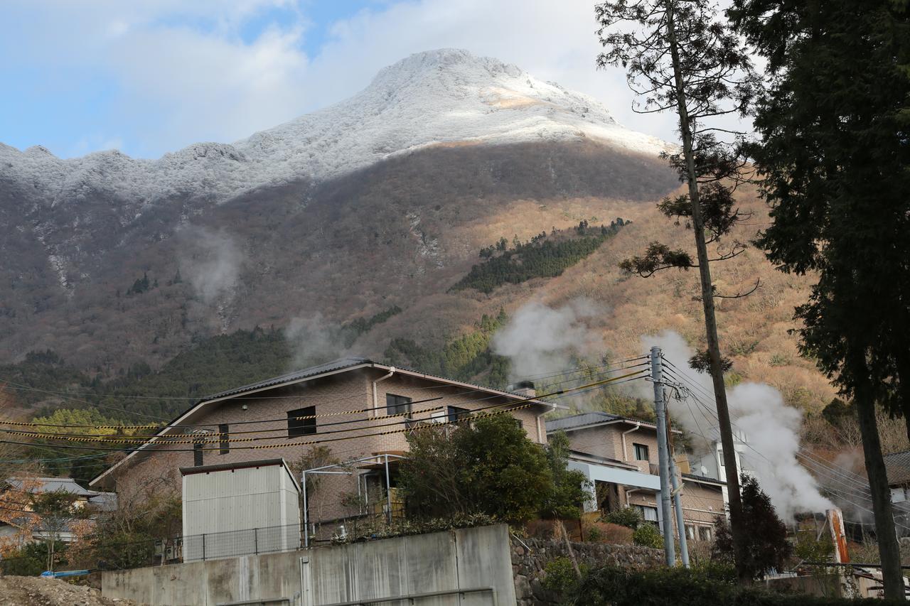 Готель ゆけむり山荘 Юфу Екстер'єр фото